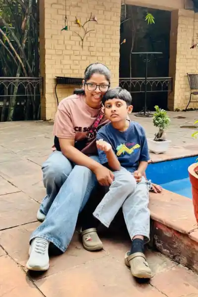 REYAAN SANDIL (JOY MOM)